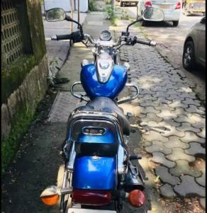 Bajaj Avenger Street 220 2015