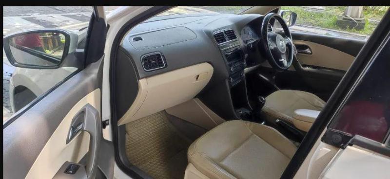 Volkswagen Vento Highline Petrol 2012