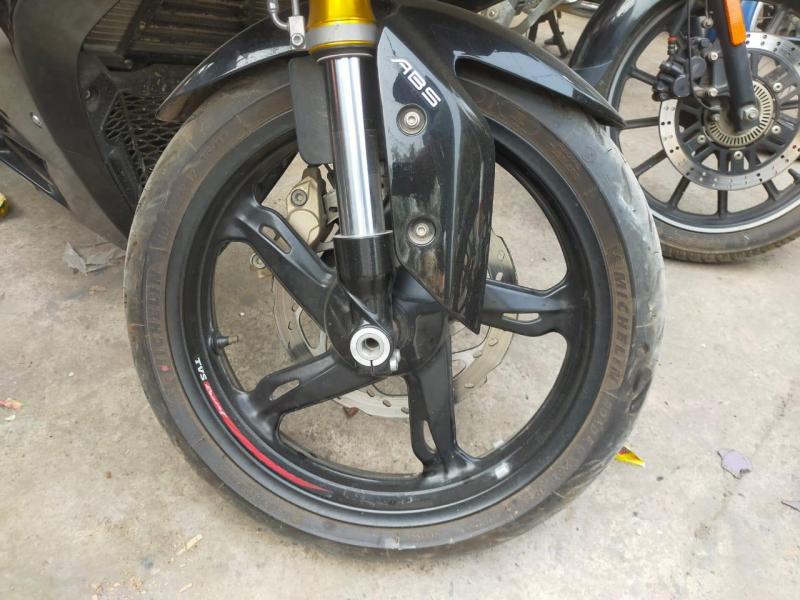 TVS Apache RR310 BS6 2021