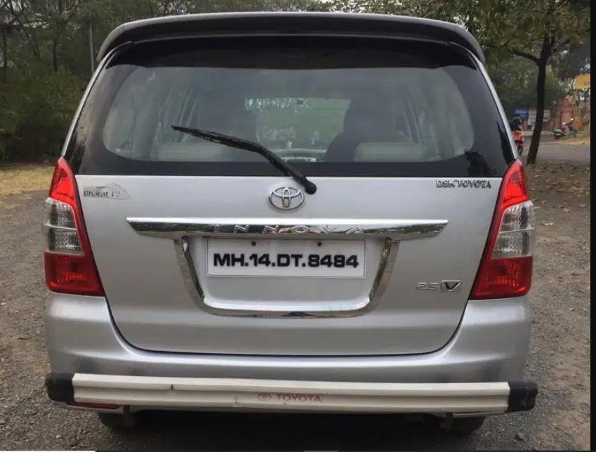 Toyota Innova 2.5 GX 7 STR BS III 2012