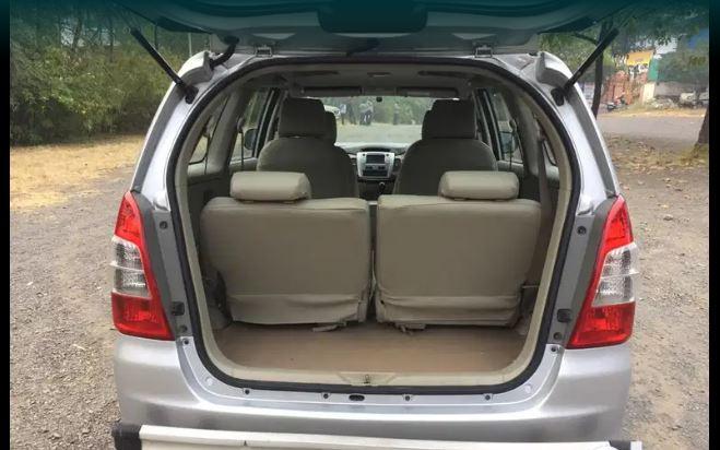 Toyota Innova 2.5 GX 7 STR BS III 2012