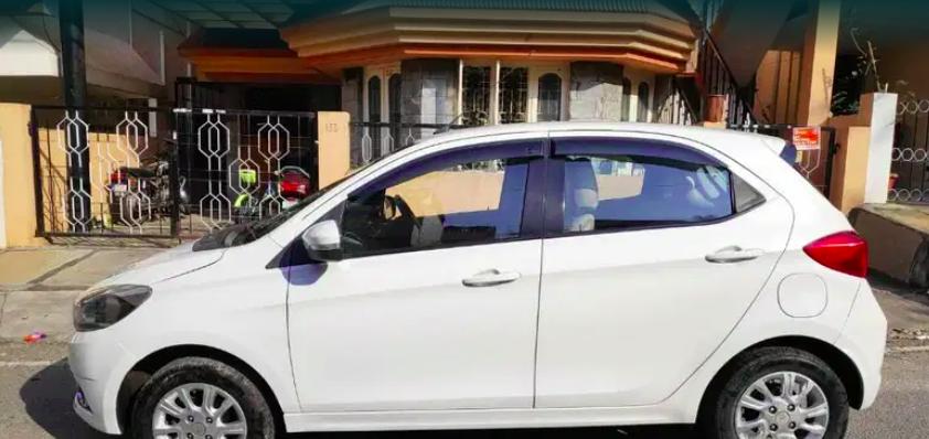 Tata Tiago Revotron XZA 2017