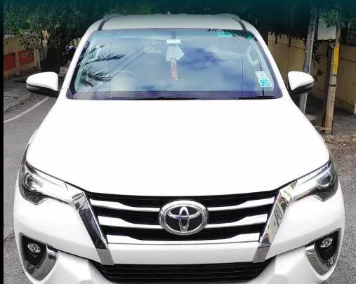 Toyota Fortuner 2.8 4x4 AT 2019