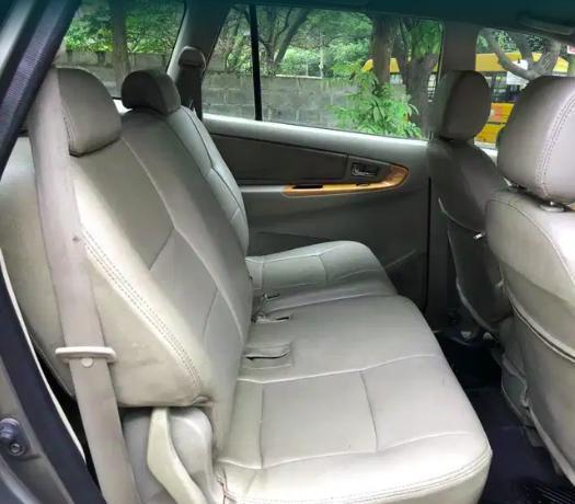 Toyota Innova 2.5 V 8 STR 2009