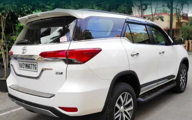 Toyota Fortuner 2.8 4x4 AT 2019
