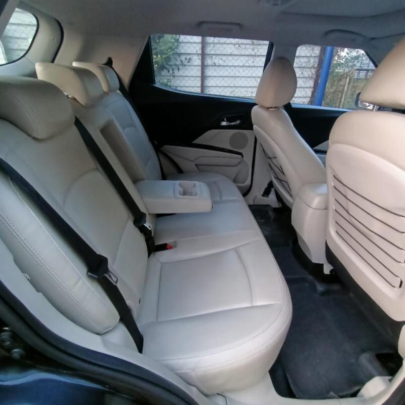 Mahindra XUV300 W8 (O) Petrol 2019