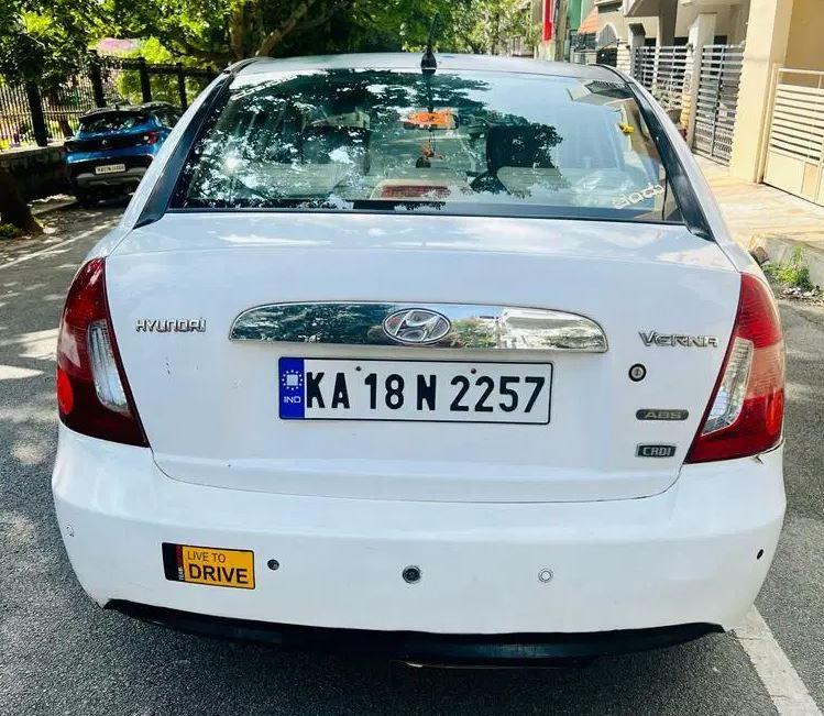 Hyundai Verna VGT CRDI SX ABS 2009