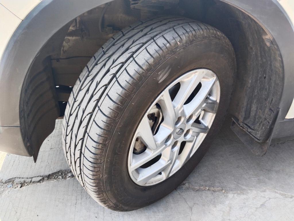 Mahindra XUV300 W8 Diesel BS6 2021