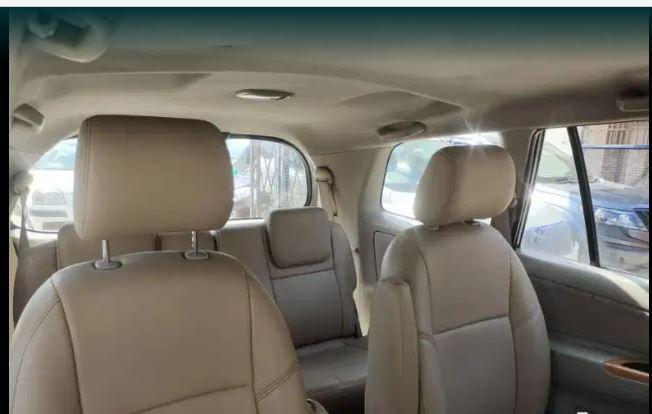 Toyota Innova 2.5 V 7 STR 2010