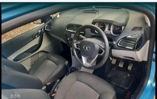 Tata Tiago Revotron XZ 2016