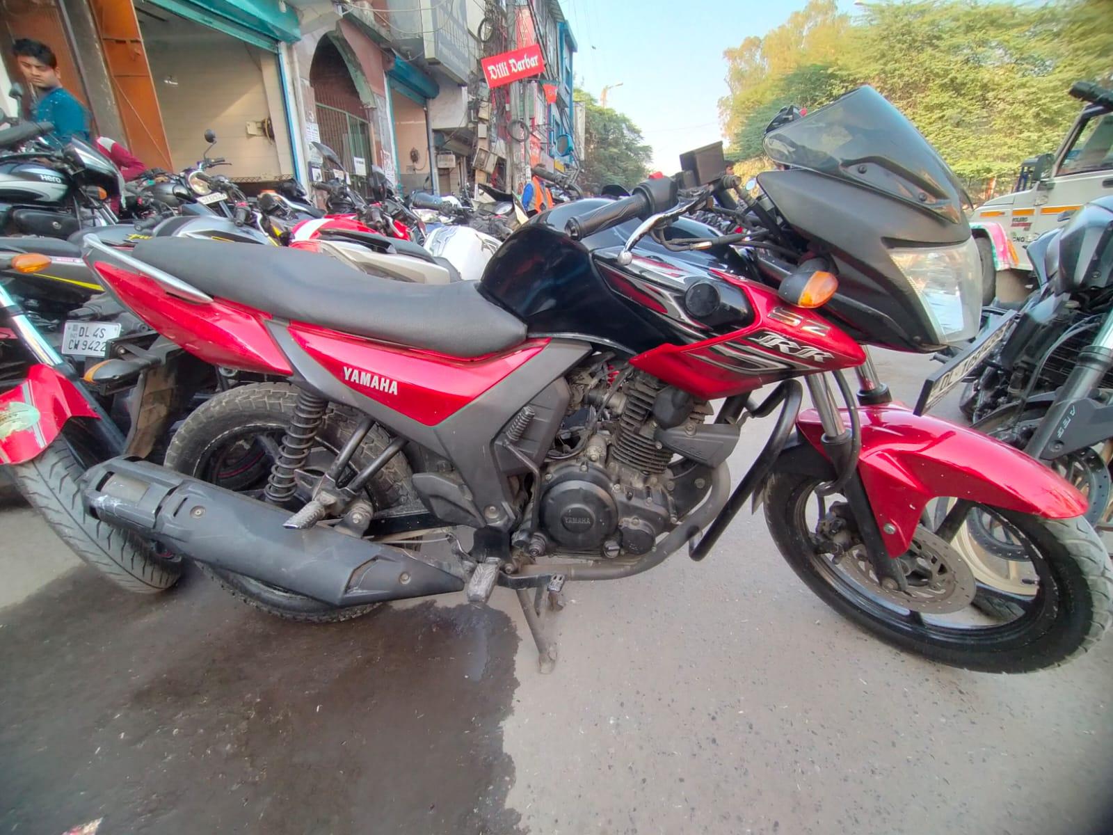 Yamaha SZR 150cc 2015