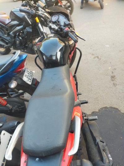 Yamaha SZR 150cc 2015