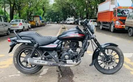 Bajaj Avenger Street 220 2016