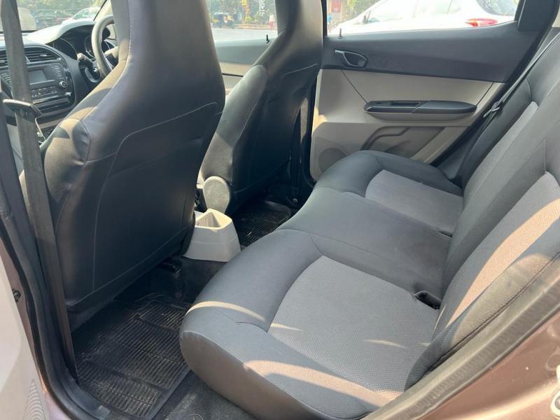 Tata Tiago Revotron XT 2018