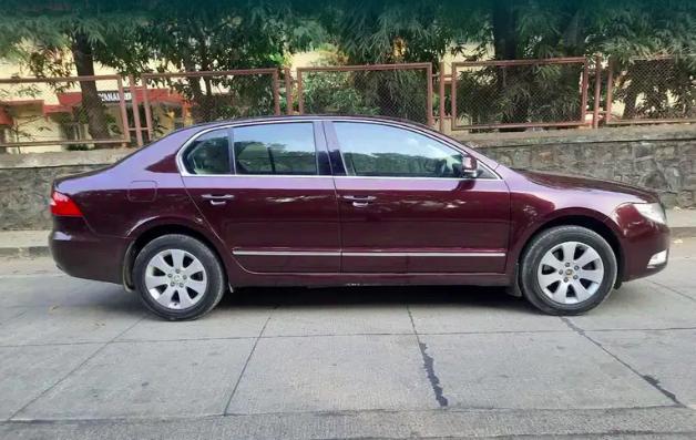 SKODA SUPERB Elegance 1.8 TSI AT 2013