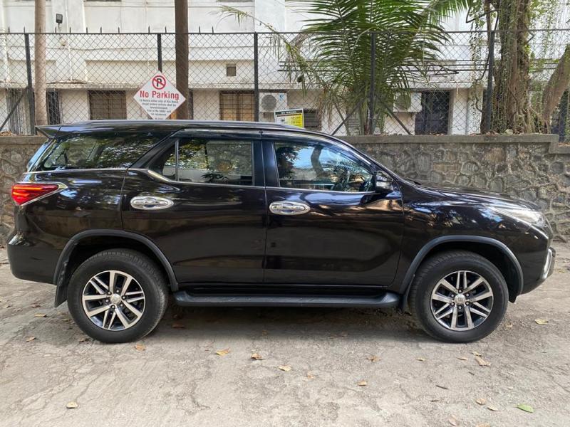 Toyota Fortuner 2.8 4x4 AT 2016