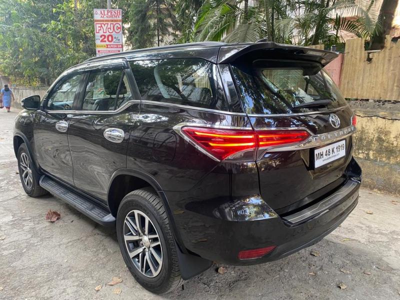 Toyota Fortuner 2.8 4x4 AT 2016