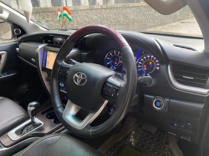 Toyota Fortuner 2.8 4x4 AT 2016