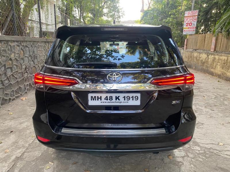 Toyota Fortuner 2.8 4x4 AT 2016