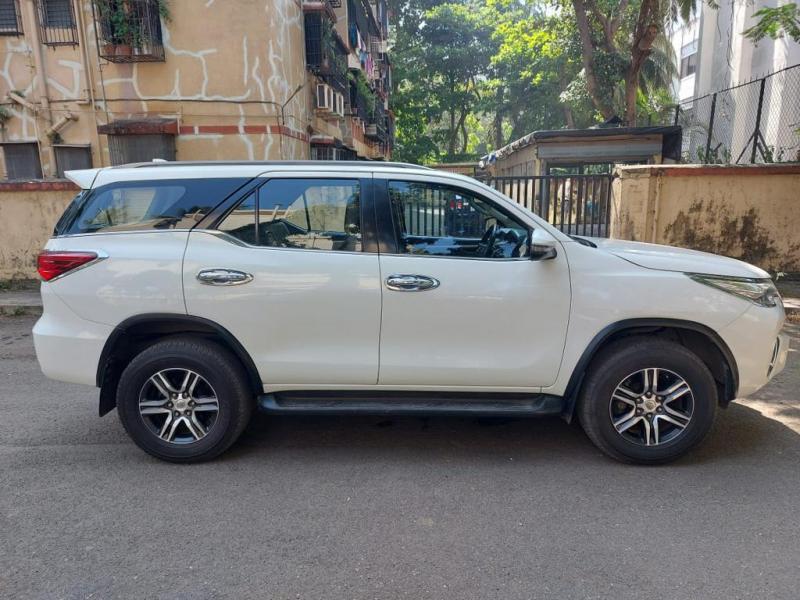Toyota Fortuner 2.8 4x2 AT 2017
