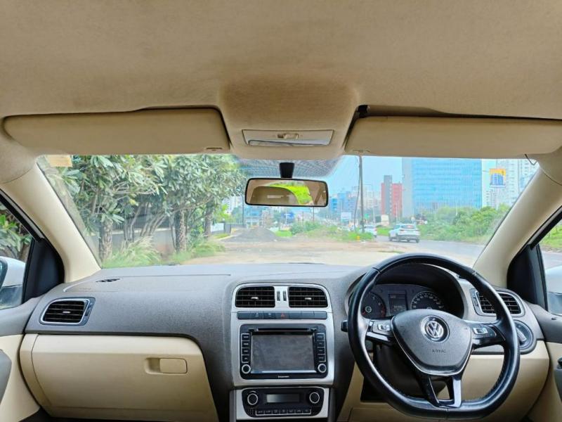 Volkswagen Vento Comfortline Petrol 2015