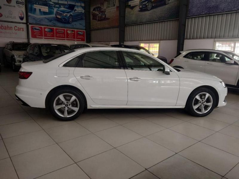 Audi A4 40 TFSI Technology 2021