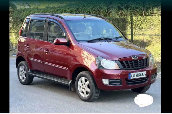 Mahindra Quanto C8 2013