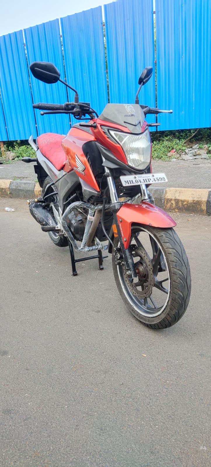 Honda CB Hornet 160R STD 2016