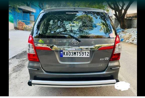 Toyota Innova 2.5 V 7 STR 2014