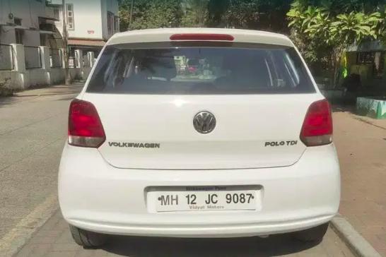 Volkswagen polo Trendline 1.2L (D) 2012