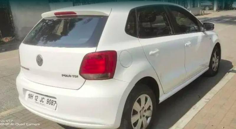 Volkswagen polo Trendline 1.2L (D) 2012