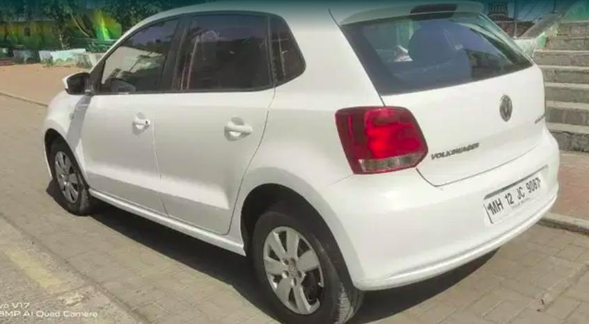 Volkswagen polo Trendline 1.2L (D) 2012