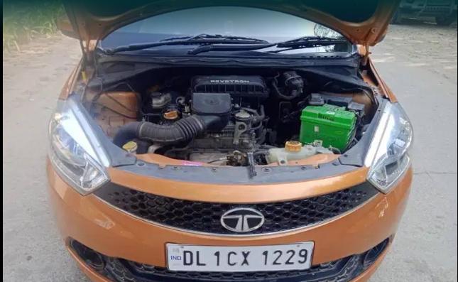 Tata Tiago Revotron XT (O) 2017