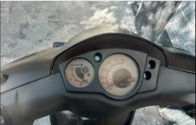 Aprilia SR125 Storm 2019