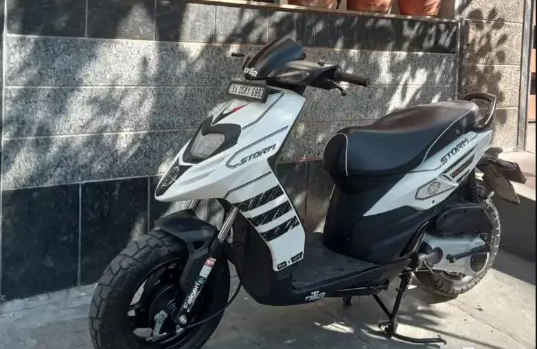 Aprilia SR125 Storm 2019