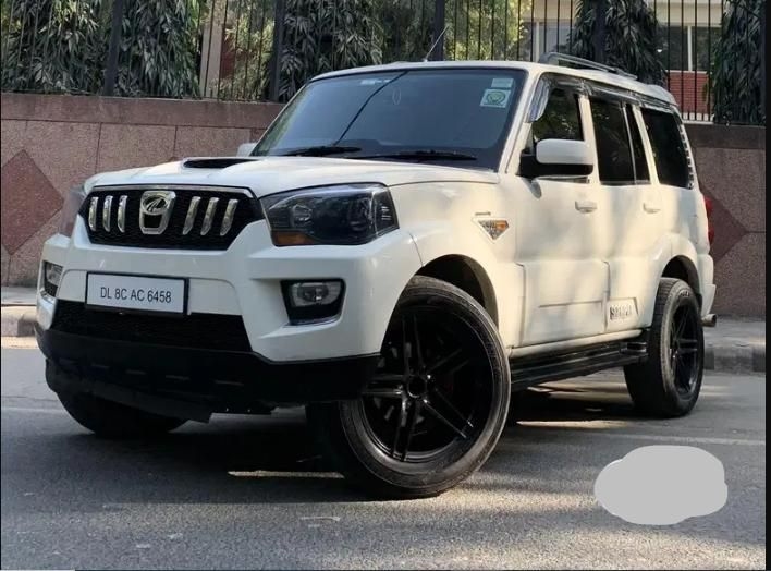 Mahindra Scorpio S6 Plus 2016