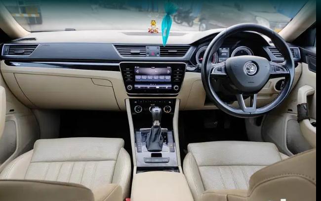 Skoda Superb 1.8 L&K TSI AT 2018