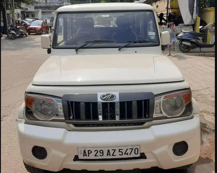 Mahindra Bolero SLX 2013