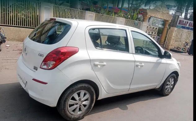 Hyundai i20 Sportz 1.4 CRDi 2013