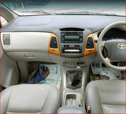 Toyota Innova 2.0 V 2011