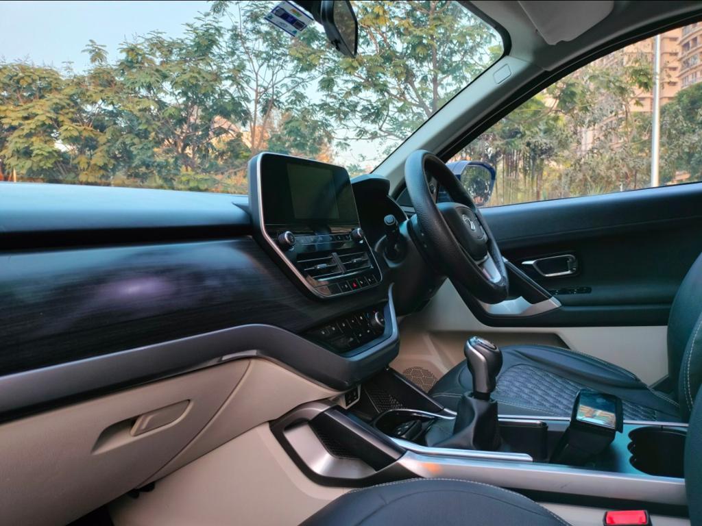 Tata Safari XT Diesel 2021