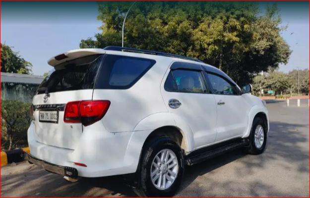 Toyota Fortuner 3.0 4X2 AT 2013