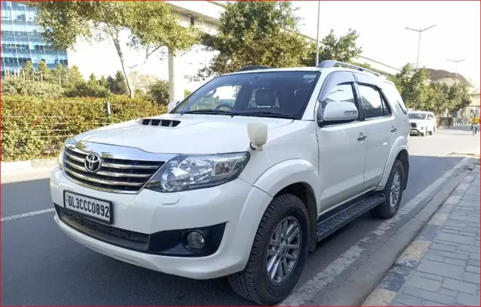 Toyota Fortuner 3.0 4X2 AT 2013