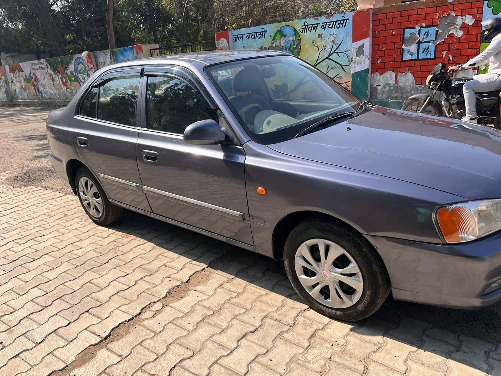 Hyundai Accent GLS 2011