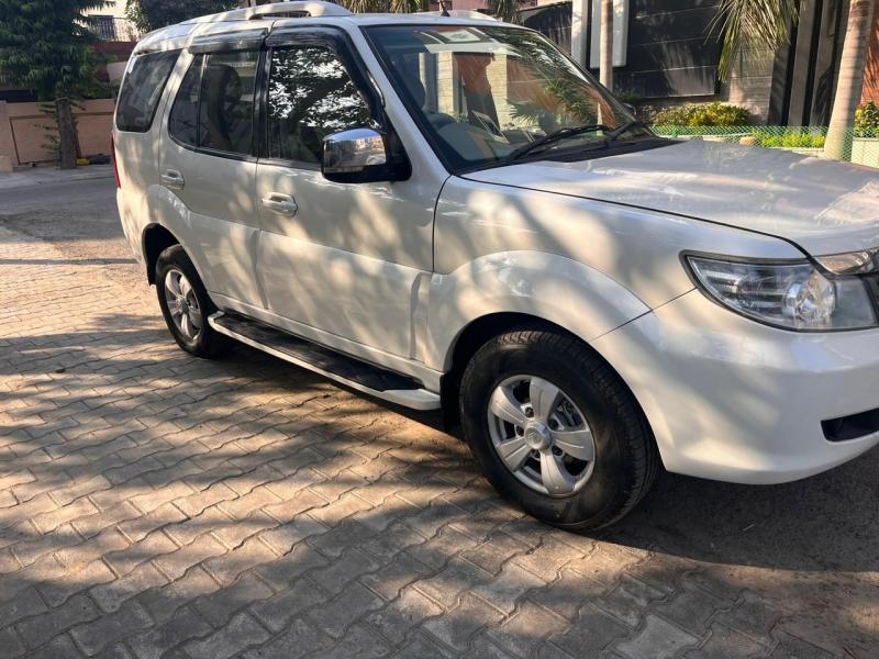 Tata Safari Storme 2.2 VX 4x2 2015