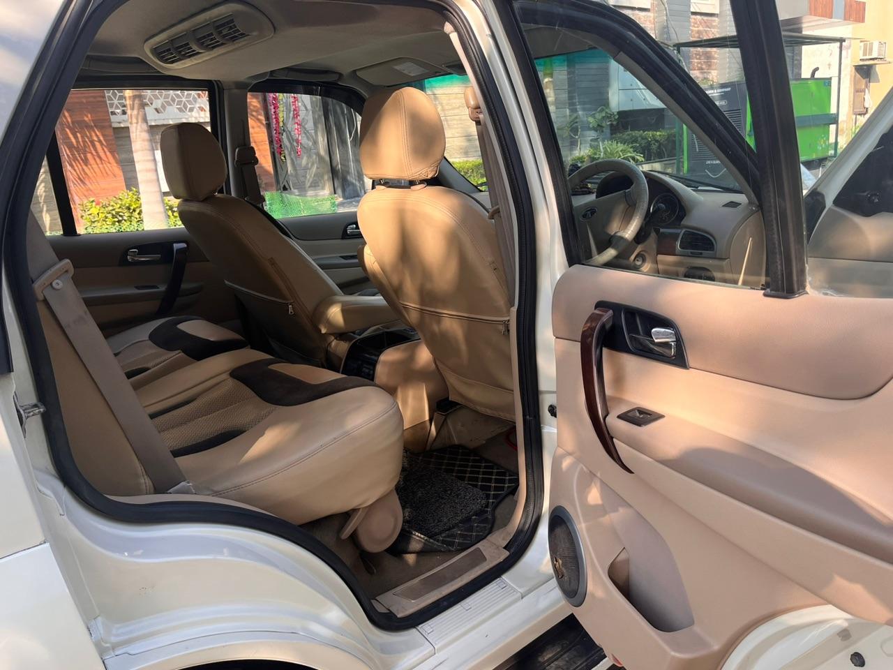 Tata Safari Storme 2.2 VX 4x2 2015