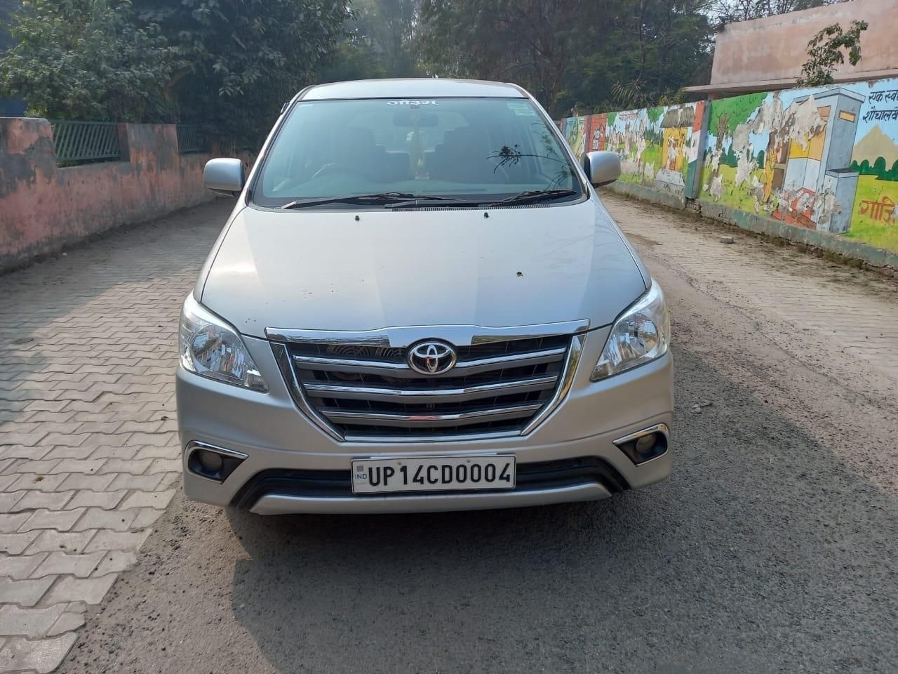 Toyota Innova 2.5 GX 7 STR BS IV 2014