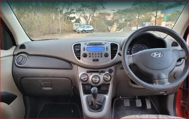 Hyundai i10 Sportz 1.1 iRDE2 2013