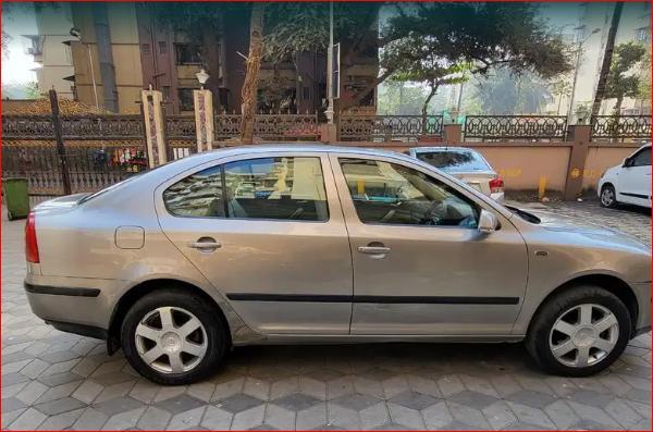 Skoda Laura L&K 2.0 TDI AT 2009