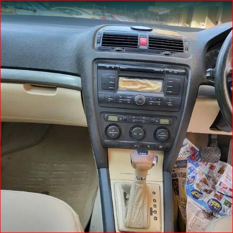 Skoda Laura L&K 2.0 TDI AT 2009